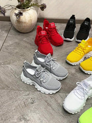 Women's trainers