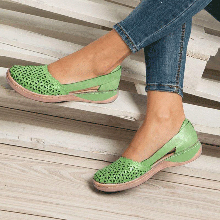 Women's shoes