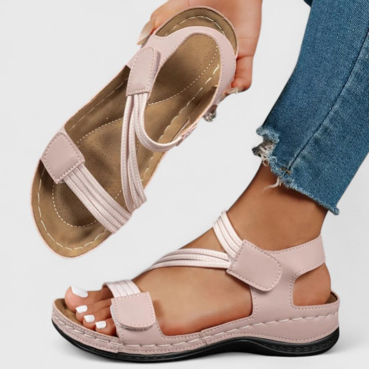 Women's sandals in Black