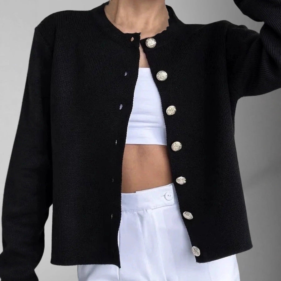 Women's cardigan with a round neckline, a button front and long sleeves