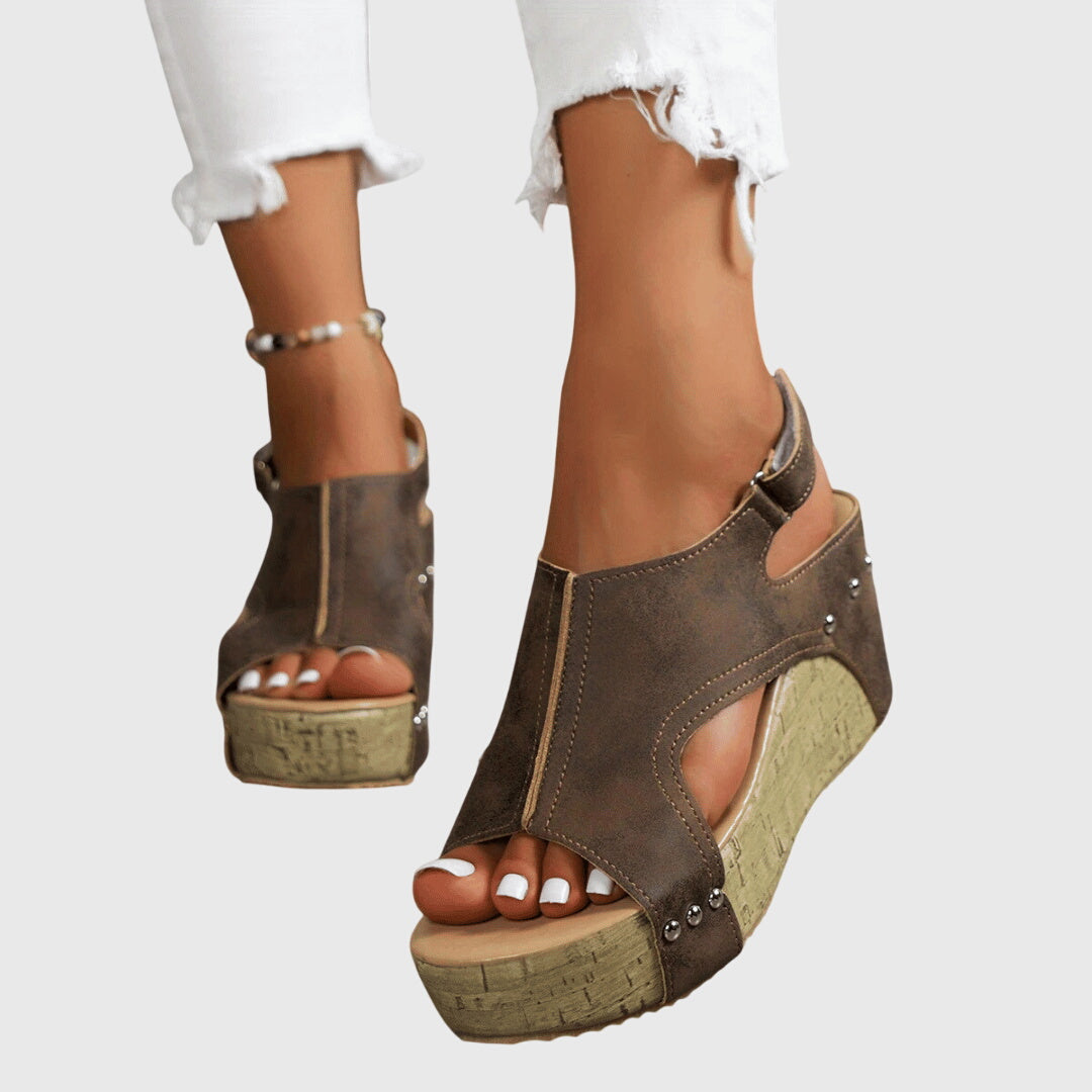 LUCINDA | LEATHER LIGHTWEIGHT SANDALS