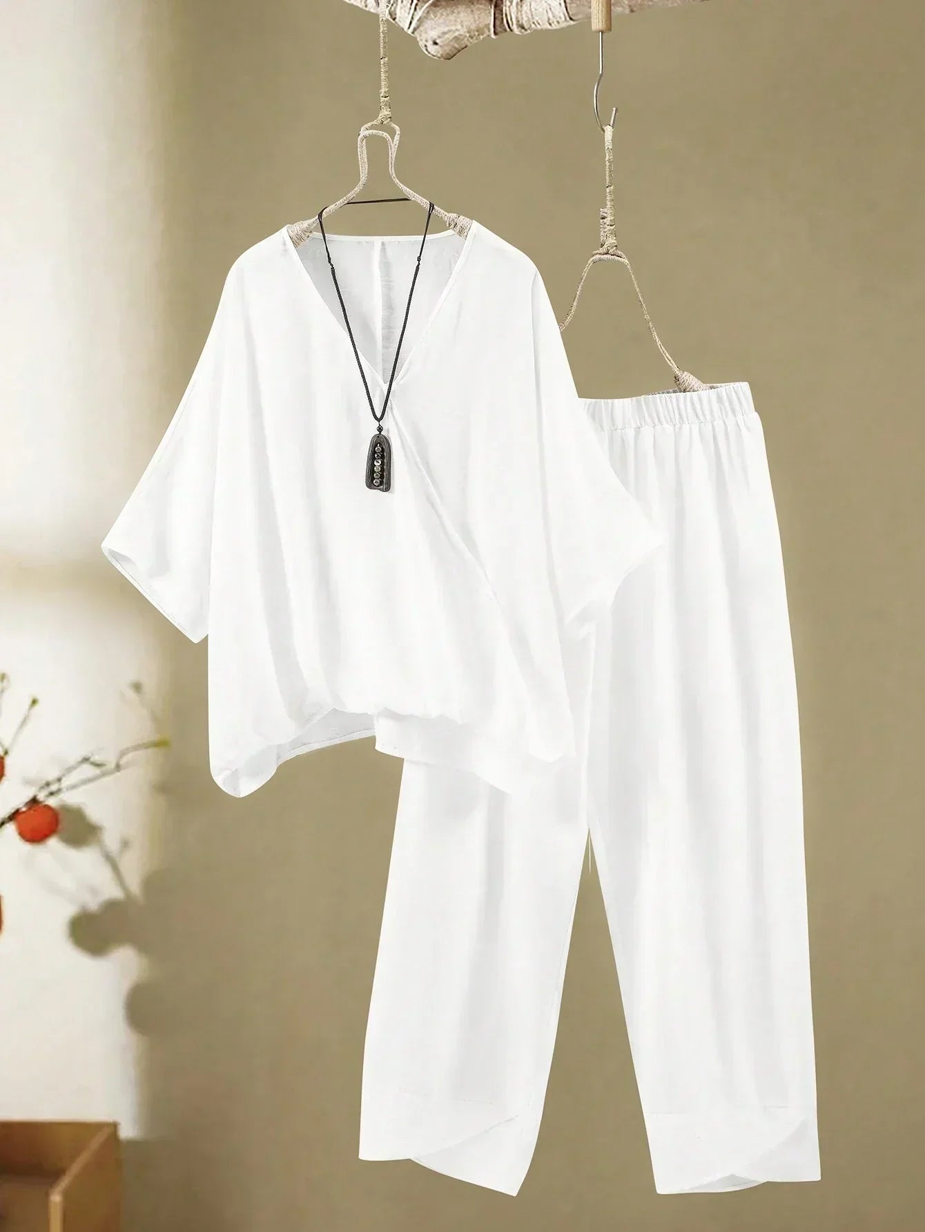 JUNA | V-NECK FLOWING CO-ORD SET