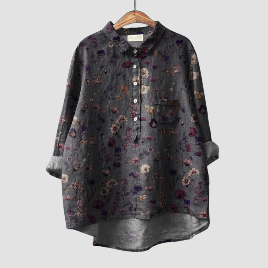 Women's shirt with a floral pattern, a pointed collar and a button front