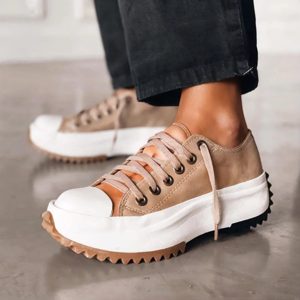 Women's trainers in Beige