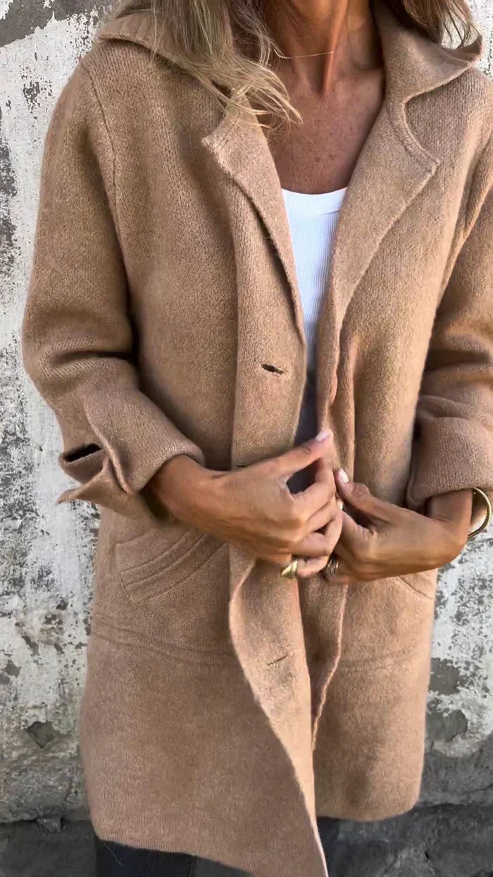 Odette | Textured Notch-Lapel Blazer