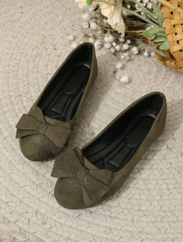 Women's shoes
