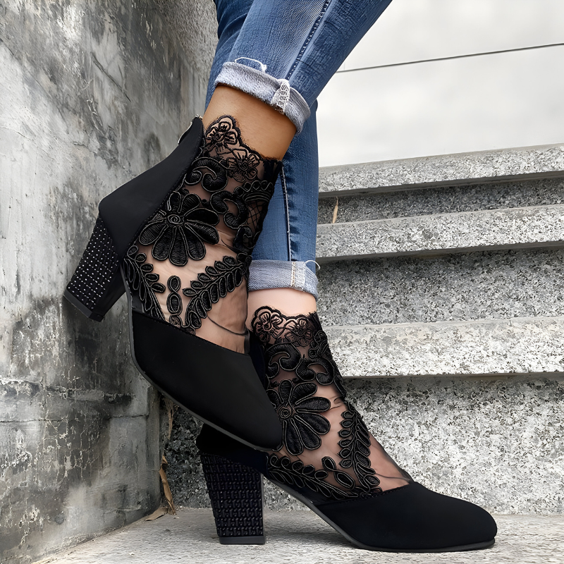 LYNORA | ARCH-SUPPORT CUSHIONED HEELS