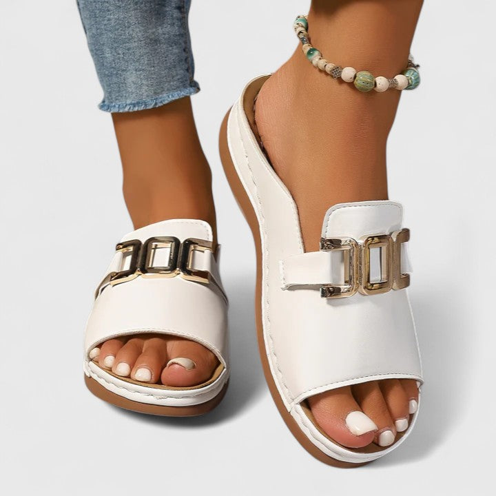 CAPRI | WIDE-FIT ANTI-SLIP SANDALS