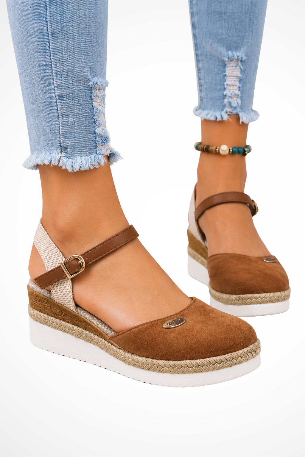 Women's sandals in Brown