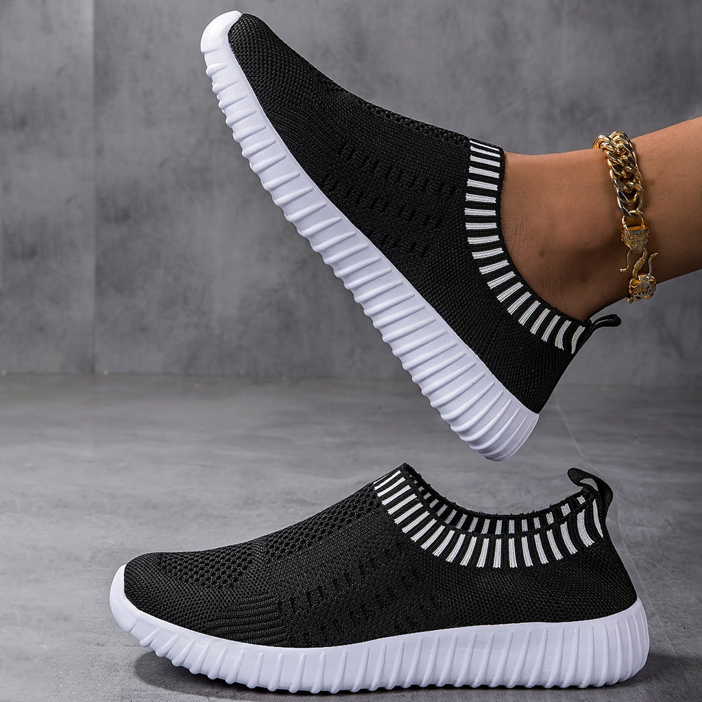 CUSHIONED ANTI-SLIP TRAINERS