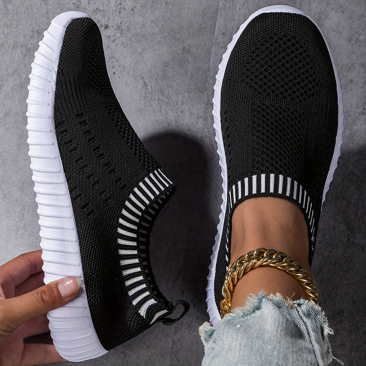 CUSHIONED ANTI-SLIP TRAINERS