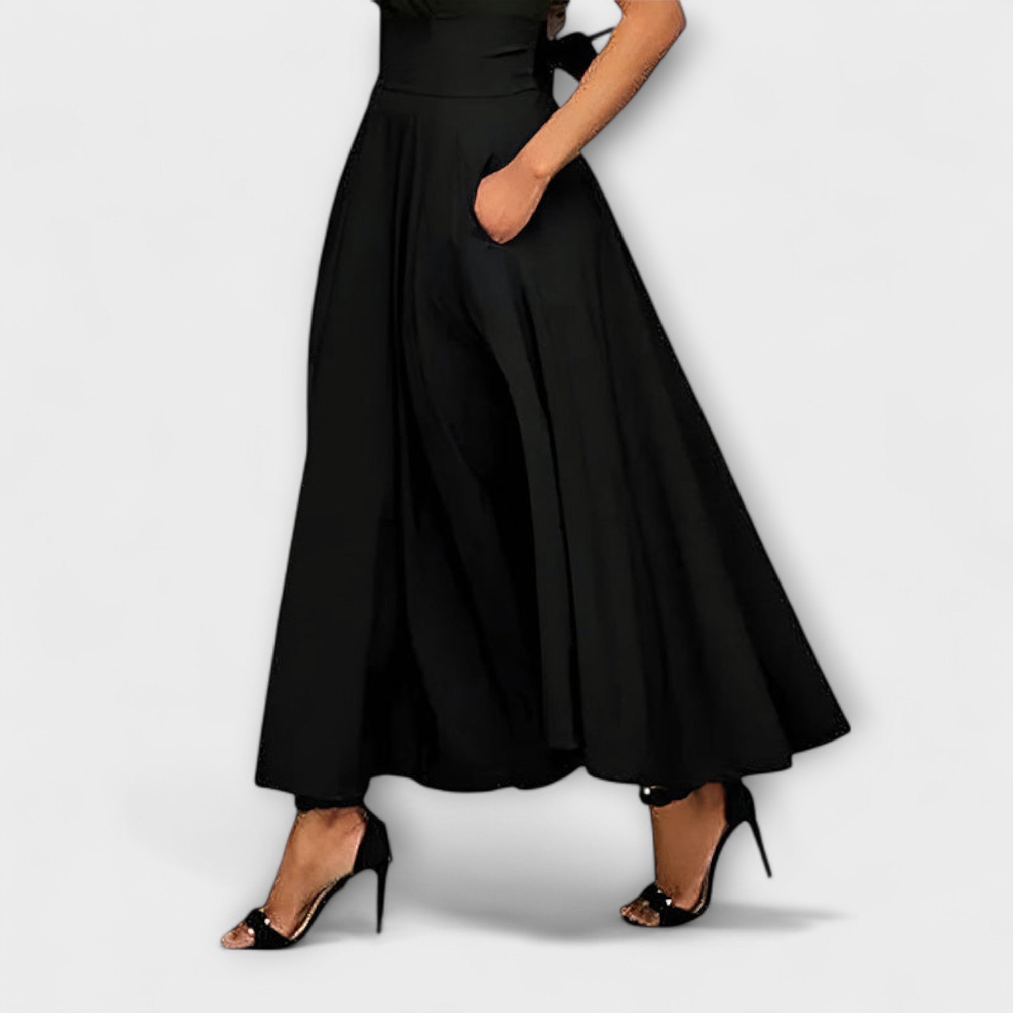 LARISS | MAXI DRESS
