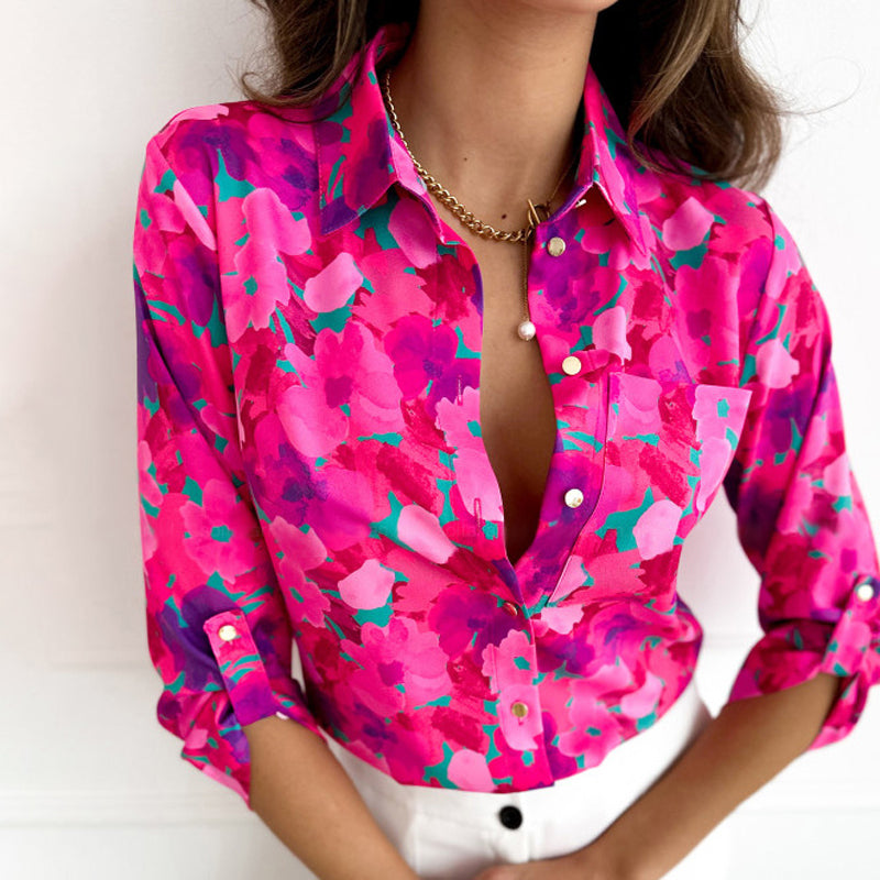 Women's shirt with a pointed collar, a button front and long sleeves