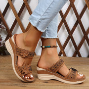 Laquesha | Cut-Out Strap Sandals