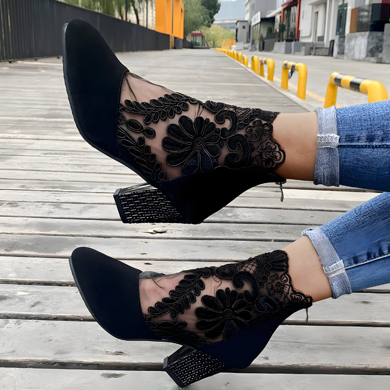 LYNORA | ARCH-SUPPORT CUSHIONED HEELS
