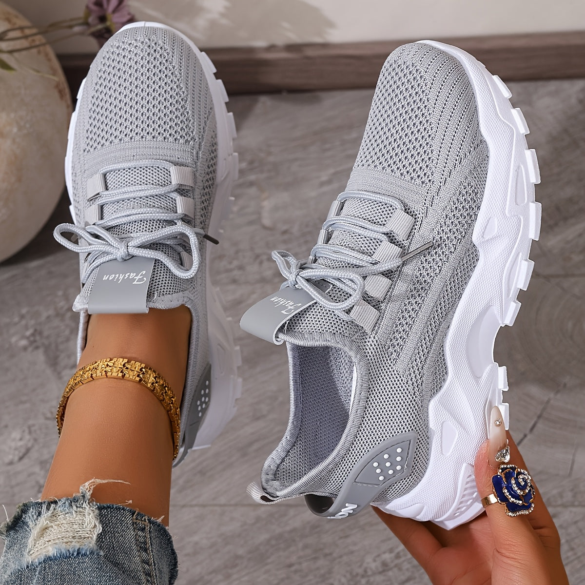 Women's trainers