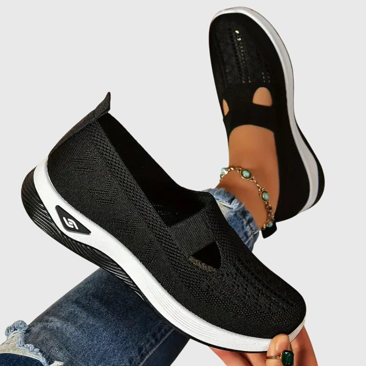 CUSHIONED SHOES