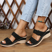 Laquesha | Cut-Out Strap Sandals