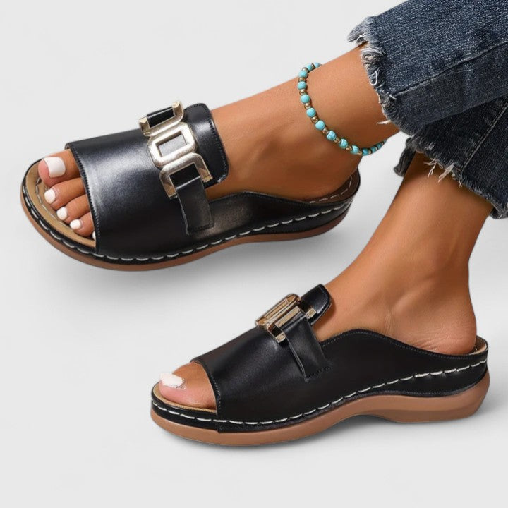 CAPRI | WIDE-FIT ANTI-SLIP SANDALS