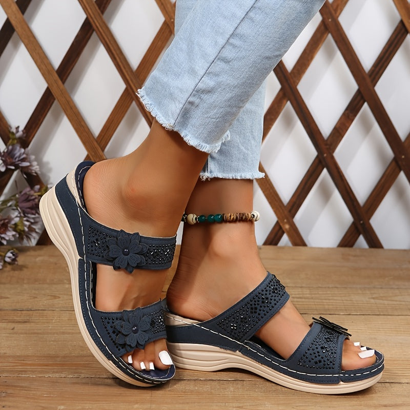 Laquesha | Cut-Out Strap Sandals