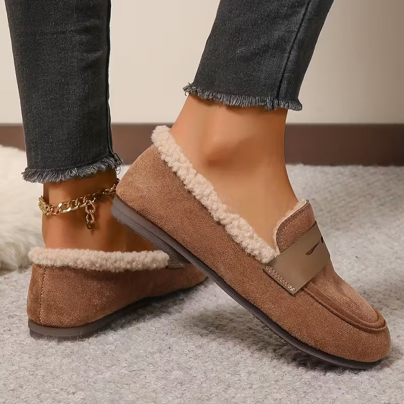 Birtie | Textured-Lining Loafers
