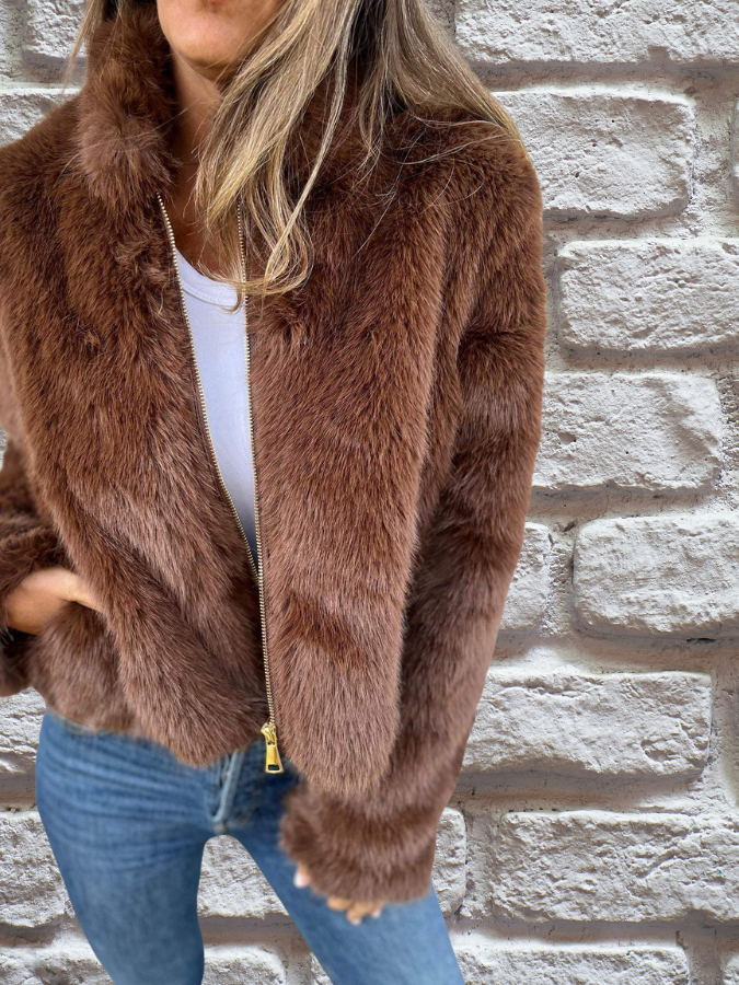 Faigy | Textured Short Zip Jacket