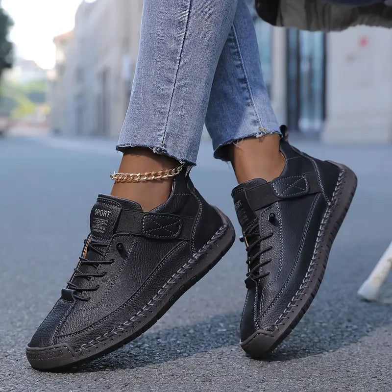 Women's trainers