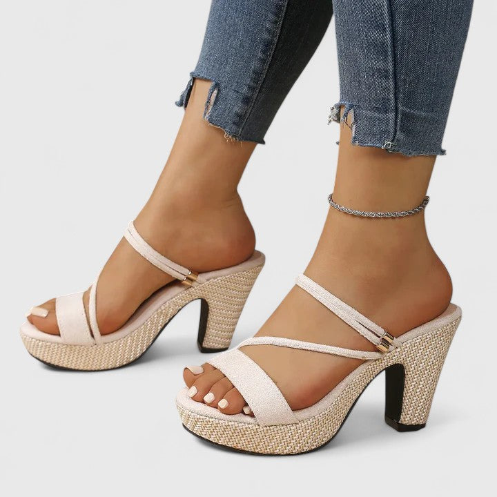 LORIENNA | ADJUSTABLE-STRAP LIGHTWEIGHT HEELS