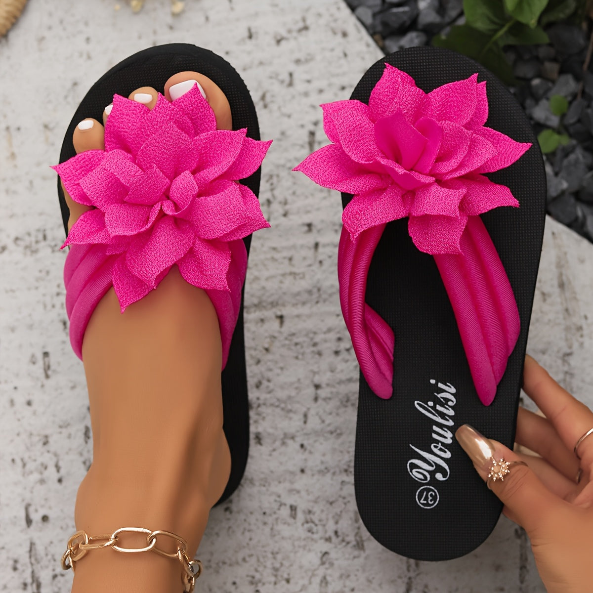 Tinnie | Flower-Detail Toe-Post Sandals