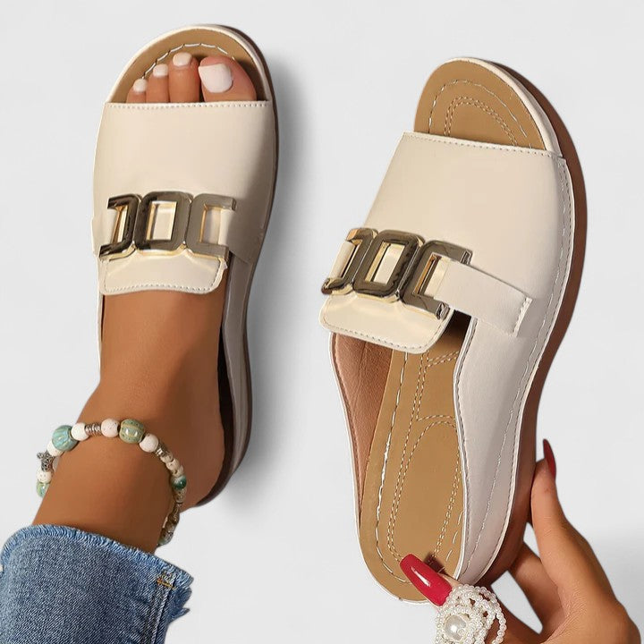 CAPRI | WIDE-FIT ANTI-SLIP SANDALS