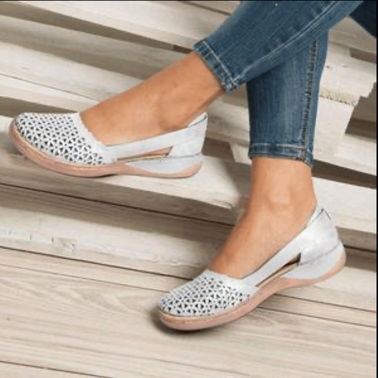 Women's shoes