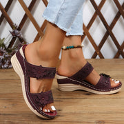 Laquesha | Cut-Out Strap Sandals