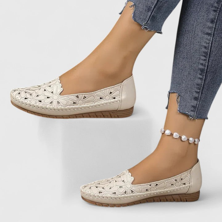 ADALIE | FLAT WIDE-FIT SANDALS