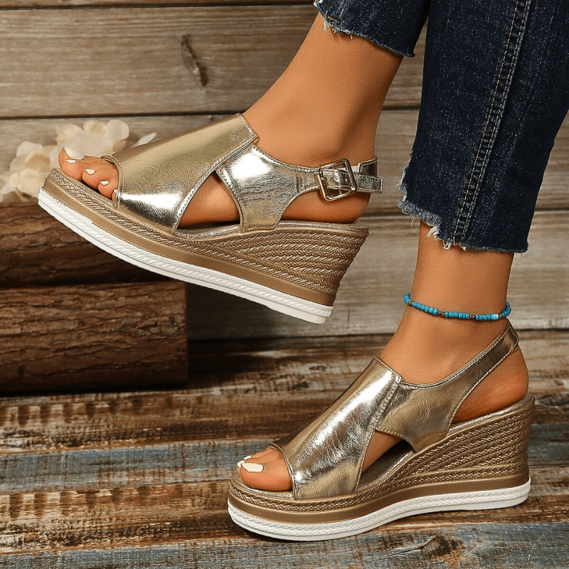 BAYLIE | WIDE-FIT ANTI-SLIP SANDALS