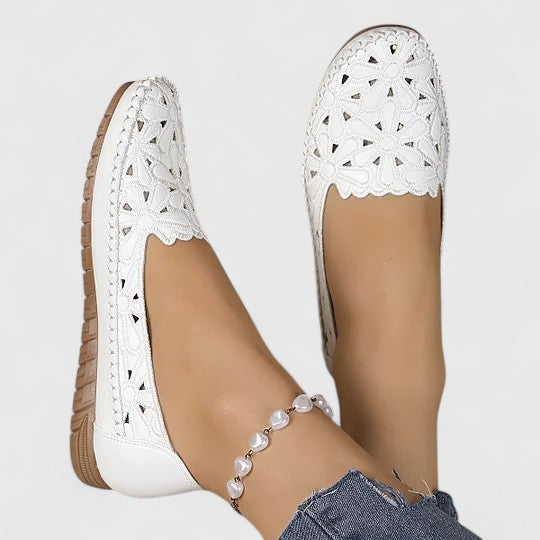 ADALIE | FLAT WIDE-FIT SANDALS