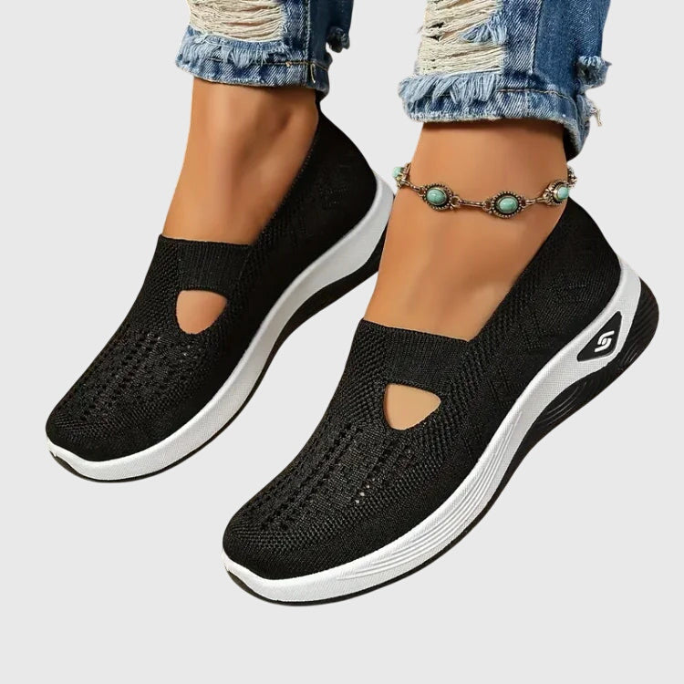 CUSHIONED SHOES