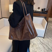 Patricia | Glossy Leather Bag