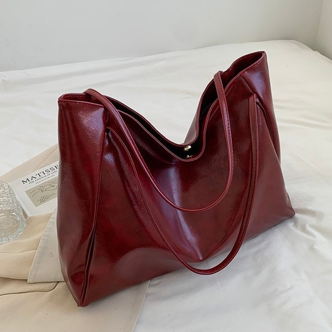 Patricia | Glossy Leather Bag