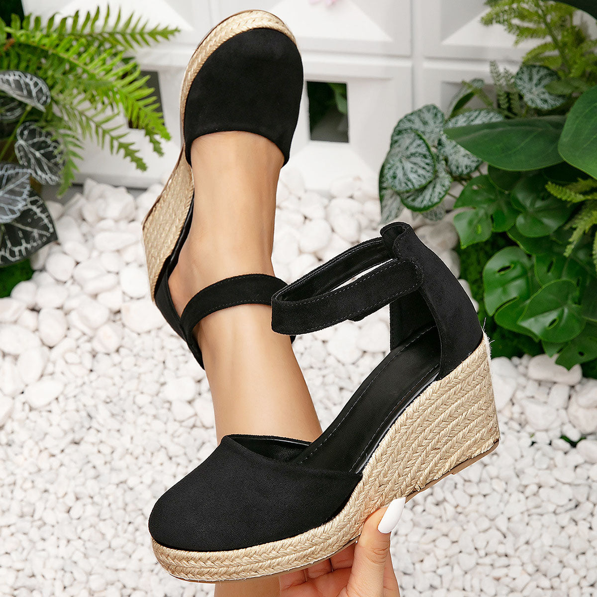 Women's sandals