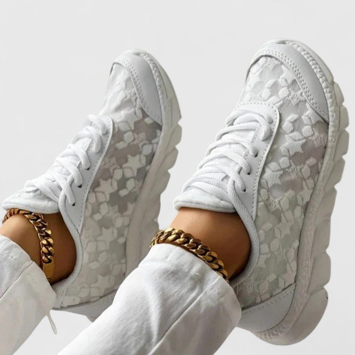 KHALYRIA | TRAINERS