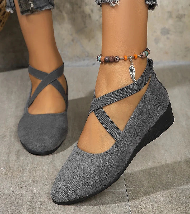 Drusilla – Closed-Toe Wedge Heels with Cross Straps