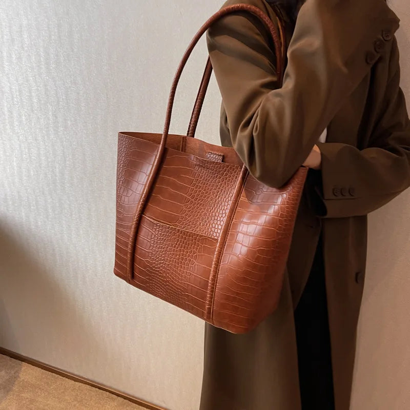 CHRISTINA | LEATHER SHOULDER BAG