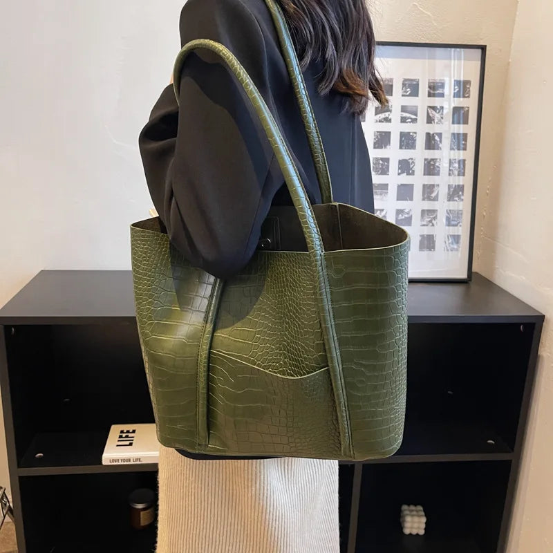 CHRISTINA | LEATHER SHOULDER BAG