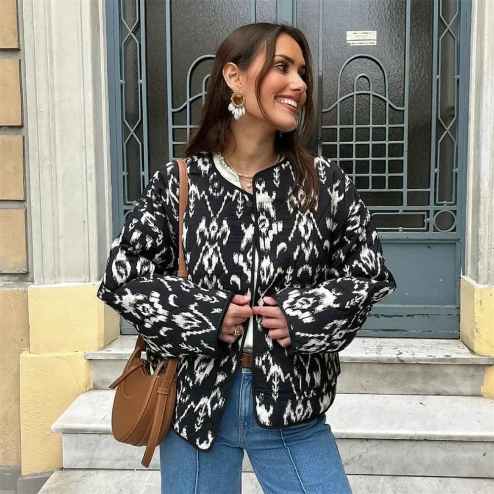 Deasia | Patterned Point-Collar Jacket