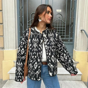 Deasia | Patterned Point-Collar Jacket