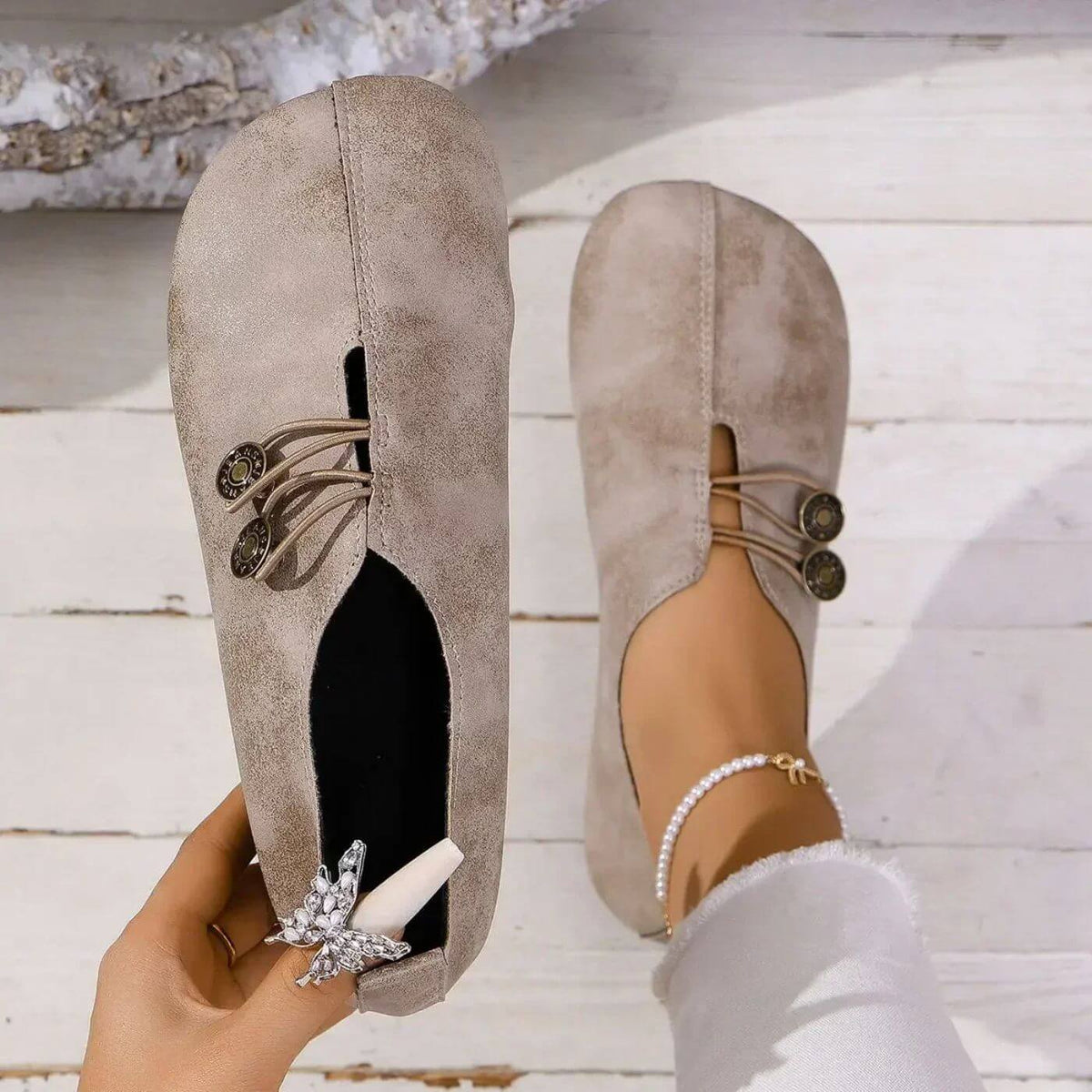 Women's shoes