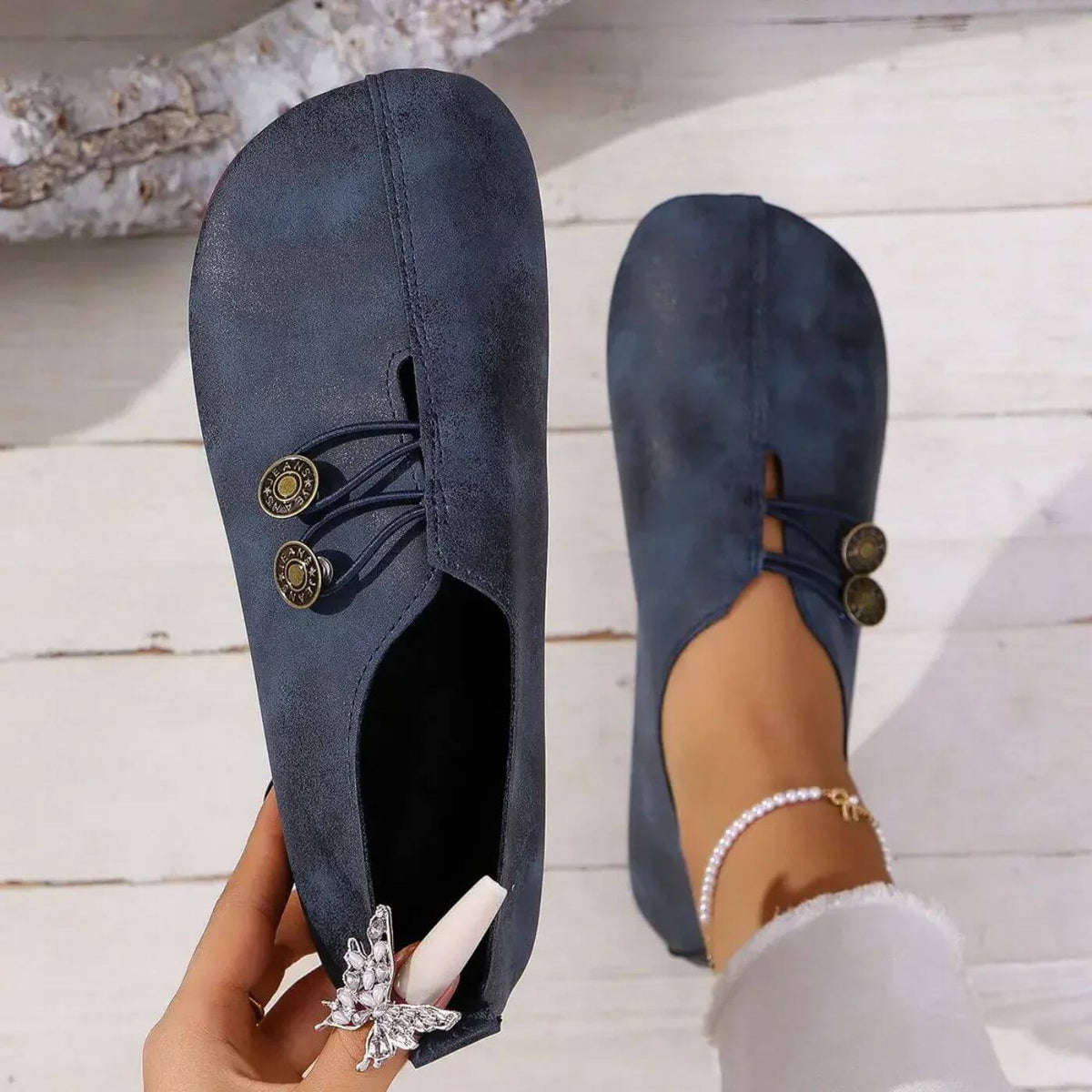 Women's shoes