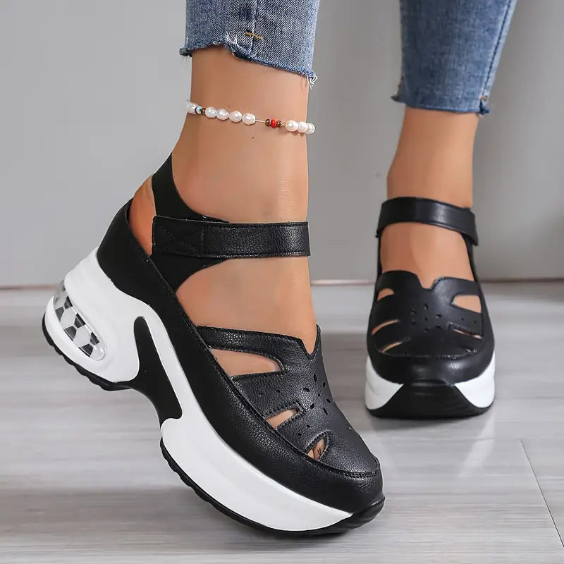 Women's shoes