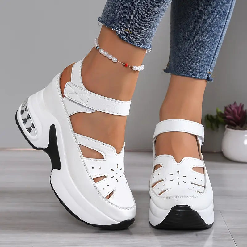 Women's shoes