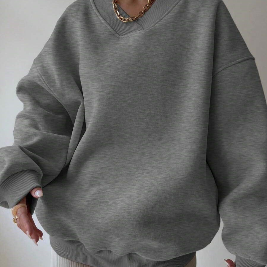Shawanda | V-Neck Sweatshirt